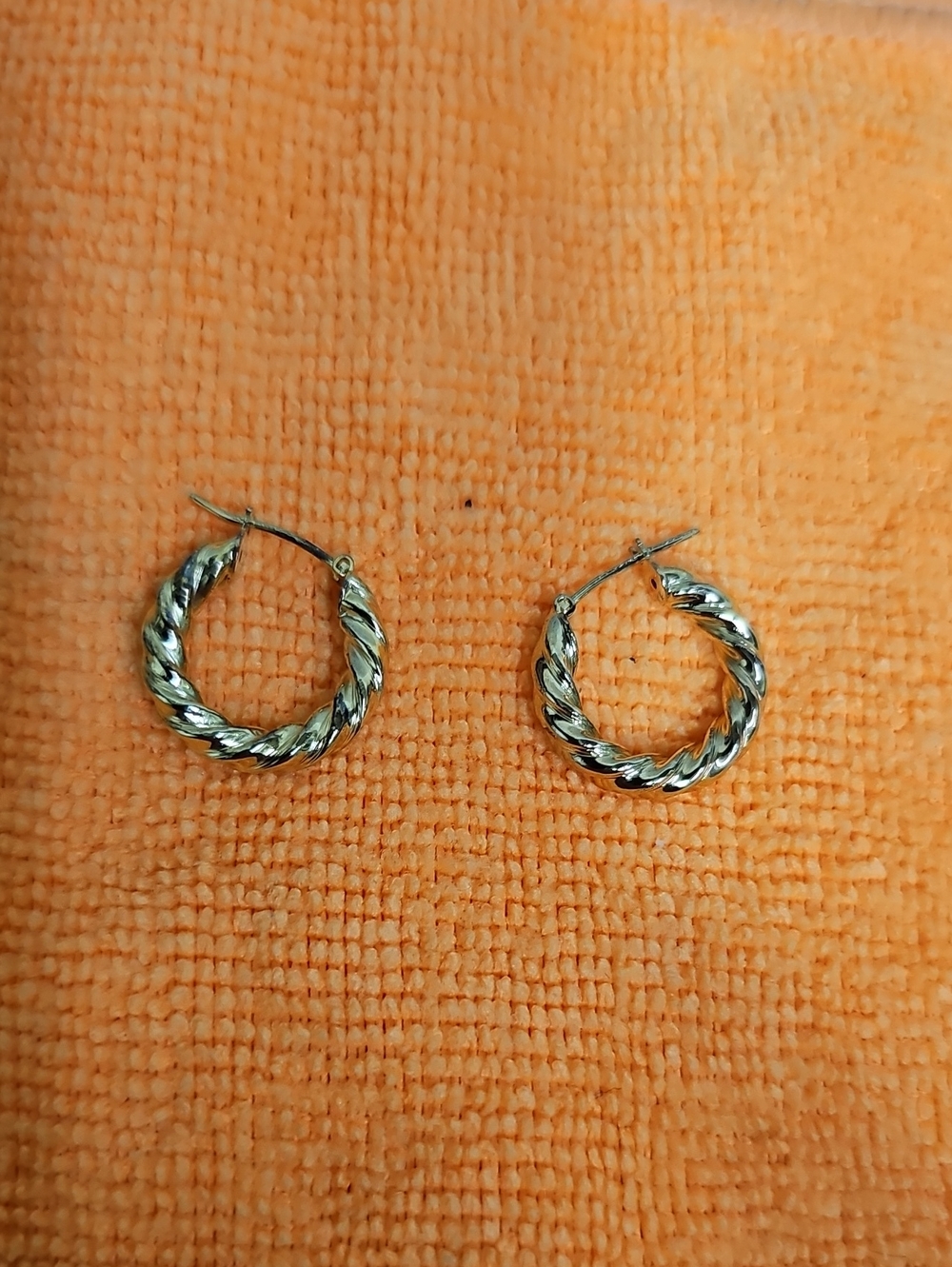 KC ITALY 925 TWISTED HOOP EARINGS BFPM-09-277